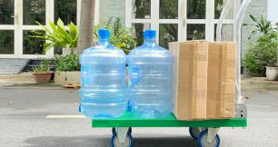 Nên chọn xe đẩy hàng nào cho siêu thị, khách sạn, nhà hàng?